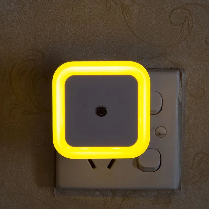 Veilleuse prise capteur lumière | SquareLuz